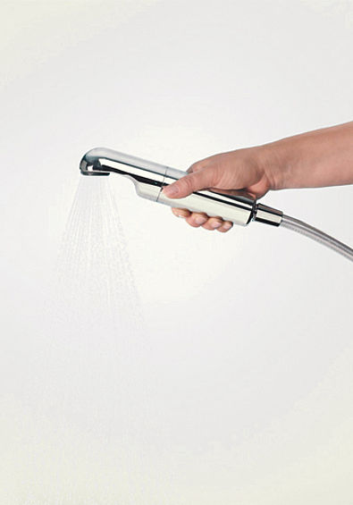 Using the AS SHOWER chrome Legionella shower filter