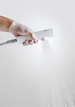 Utilisation du filtre de douche à usage médical Germlyser D